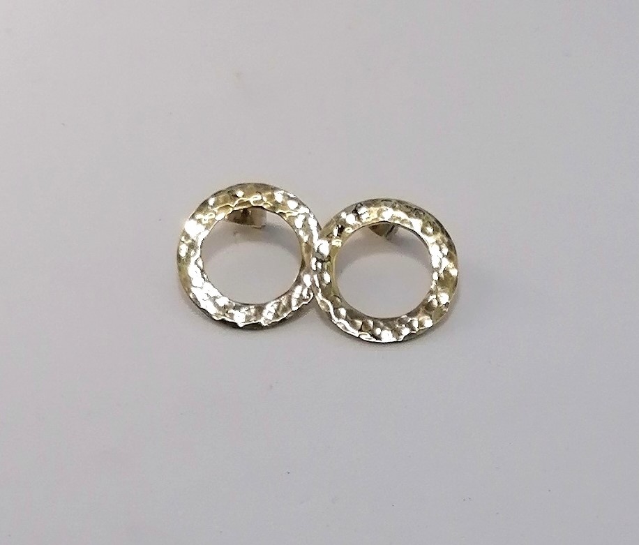 bronzehammeredcircleslobeearrings1 bronzehammeredcircleslobeearrings1