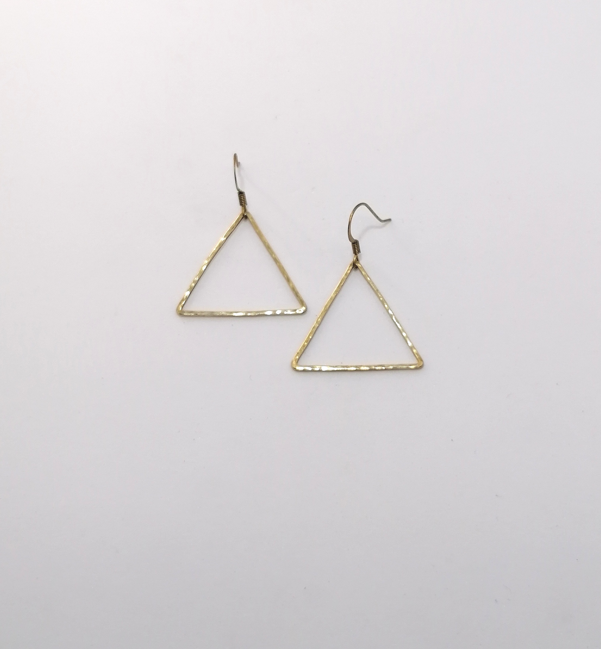 bronzependanttriangle1 bronzependanttriangle1