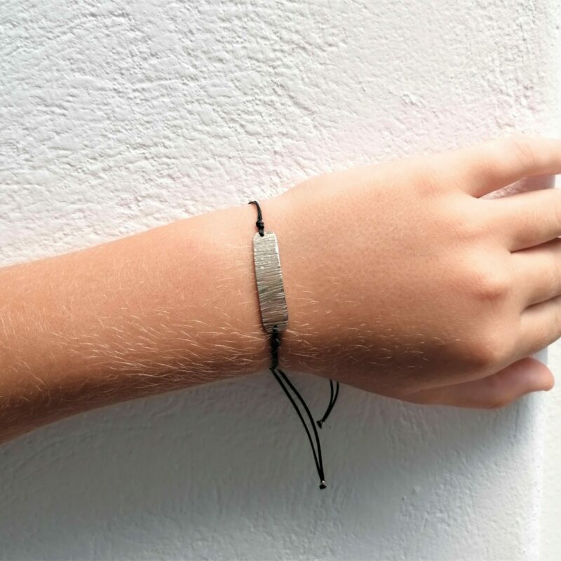 silverbrachammeredlines2 scaled