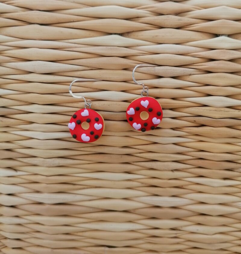 swpendeardonutsredhearts1 1 scaled